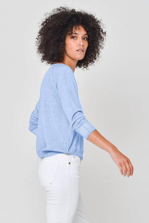 Solitaire V Knit in Cielo
