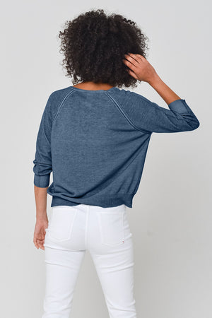 Solitaire V Knit in Jeans - Sweaters