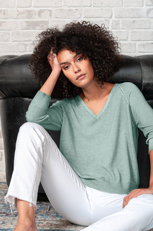 Solitaire V Knit in Shark - Sweaters