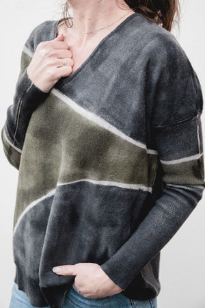 Special Edition Oversized Jumper in Grey and Green Merino Wool - Ploumanac'h