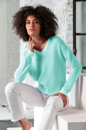 Spray Art Cogo V Knit in Water - Sweaters