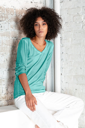 Sweet Heart Tee in Water - T-Shirt