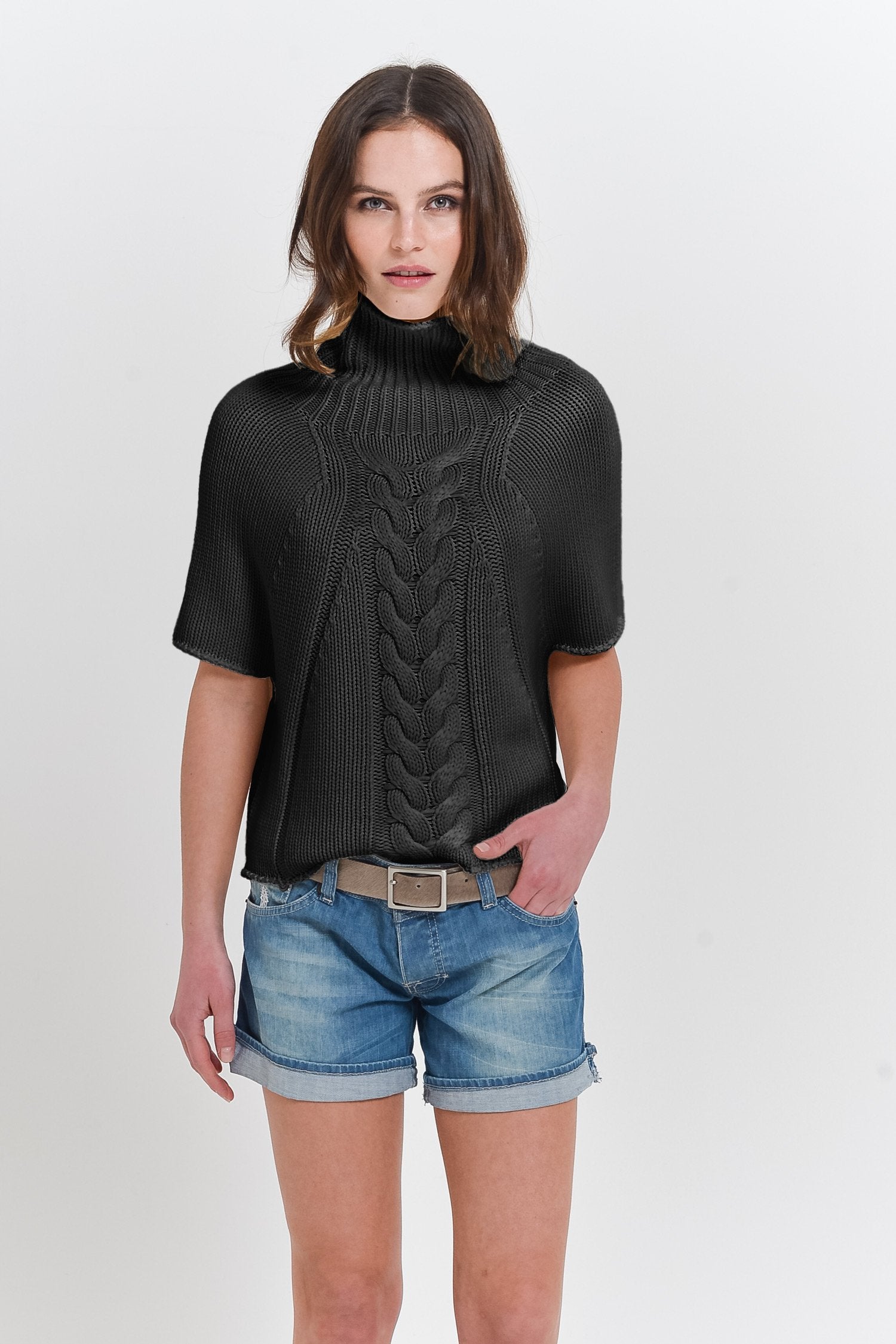 Wiay Basalt - Cable Mini Poncho - Sweaters